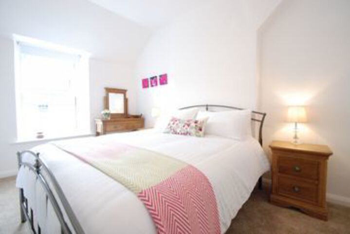 Room 3 of 7