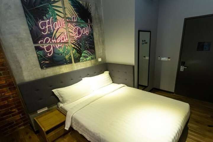 Room 14 of 45