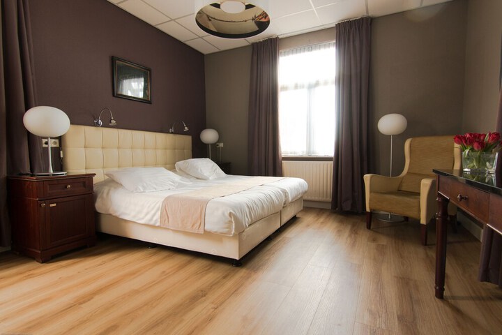 Room 14 of 31