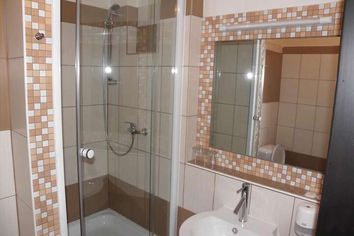 Room 37 of 49