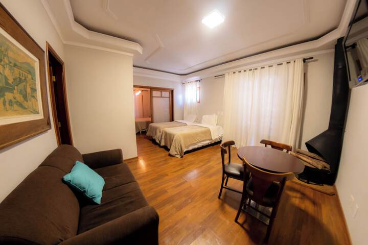 Room 10 of 143