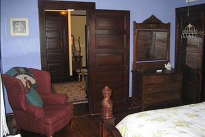 Room 4 of 24