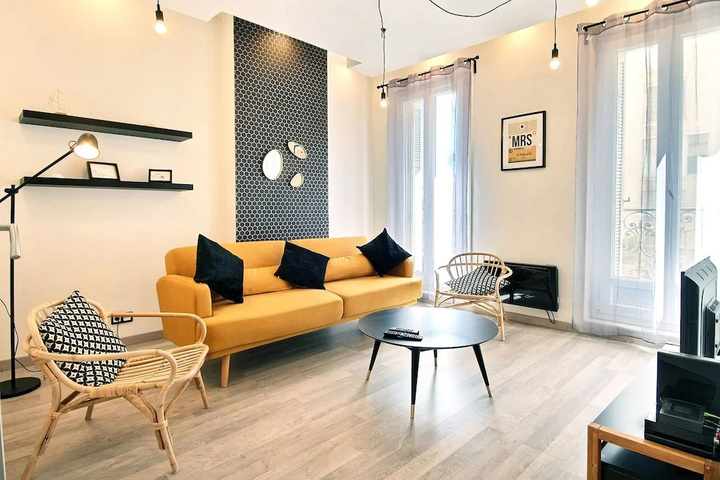 Room 2 of 14