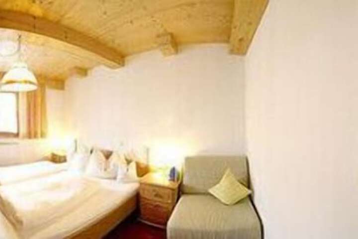 Room 8 of 39