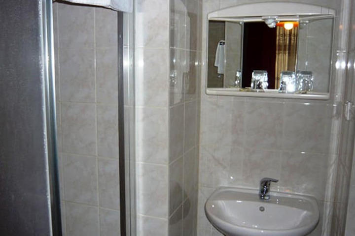 Room 12 of 15