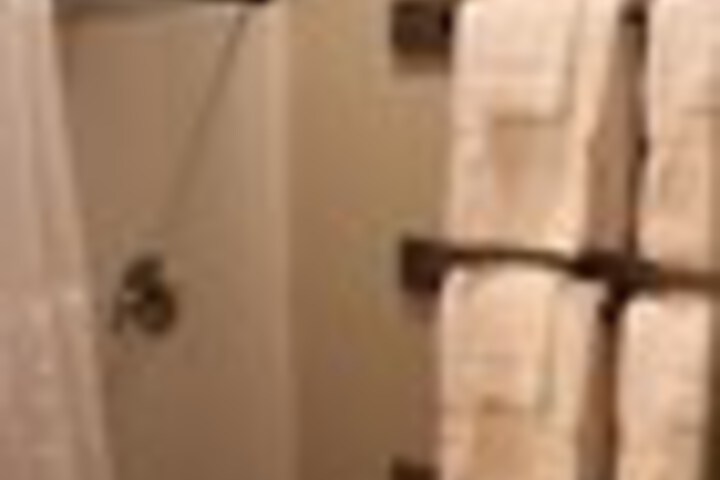 Room 413 of 504