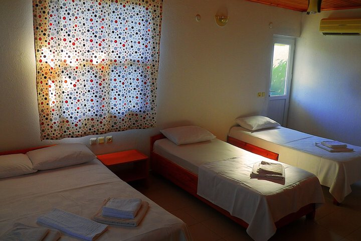 Room 3 of 36