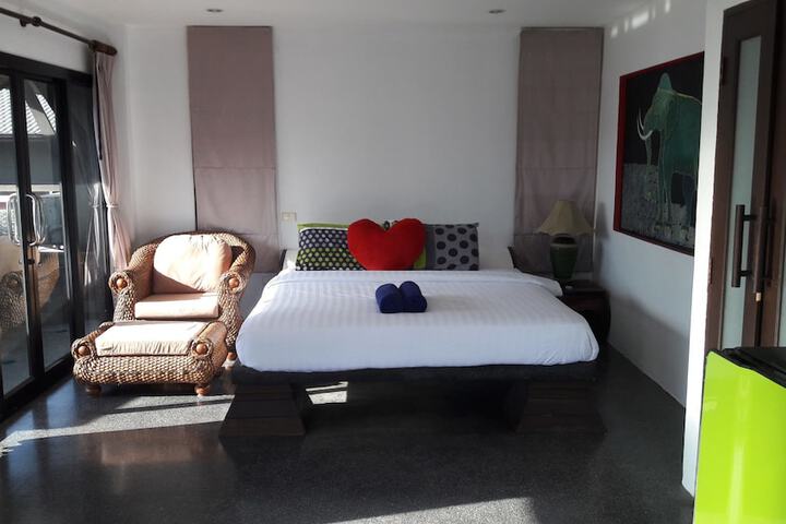 Room 6 of 62