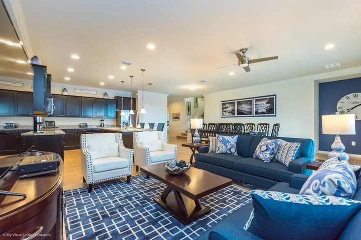 Room 4 of 27
