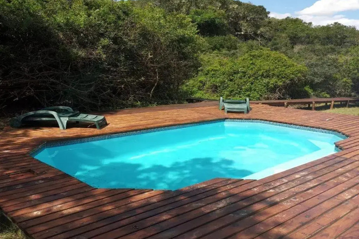 Pool 9 of 13