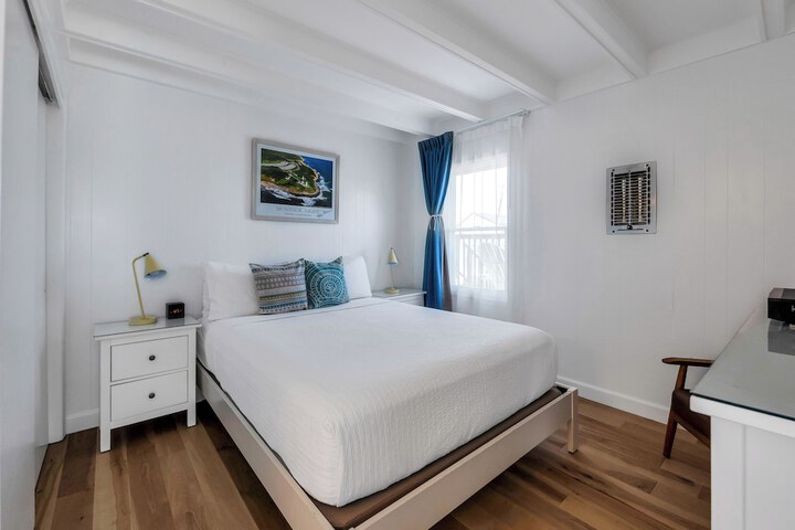 Room 16 of 112
