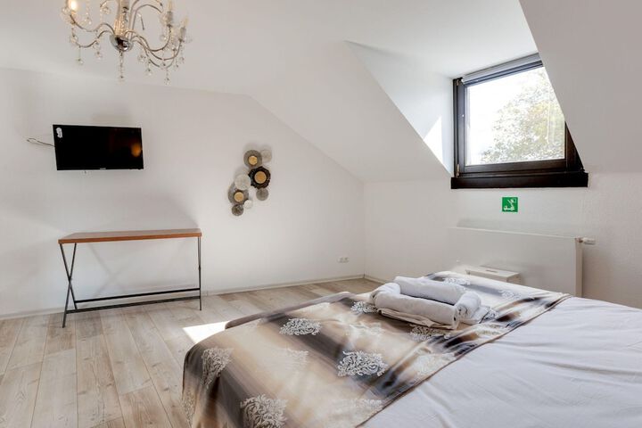 Room 5 of 29