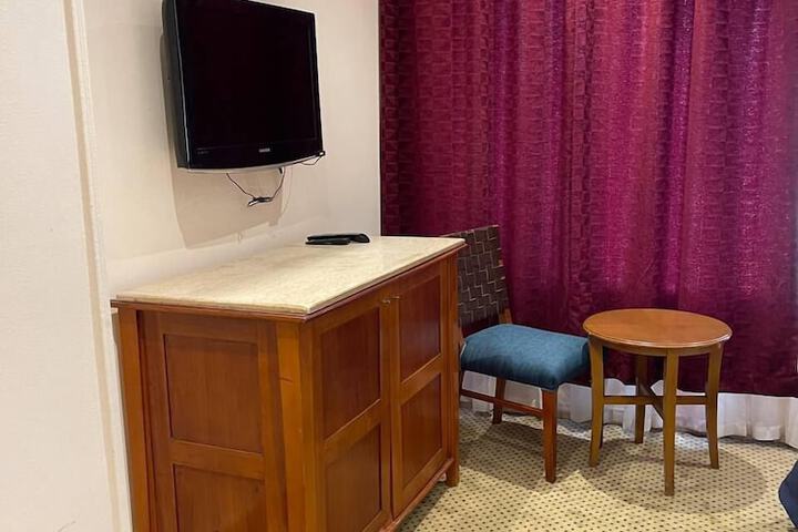 Room 15 of 90
