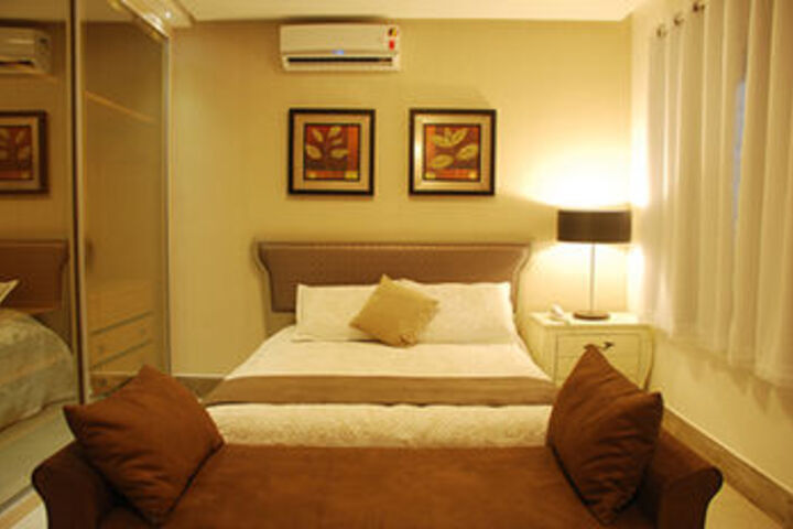 Room 9 of 22