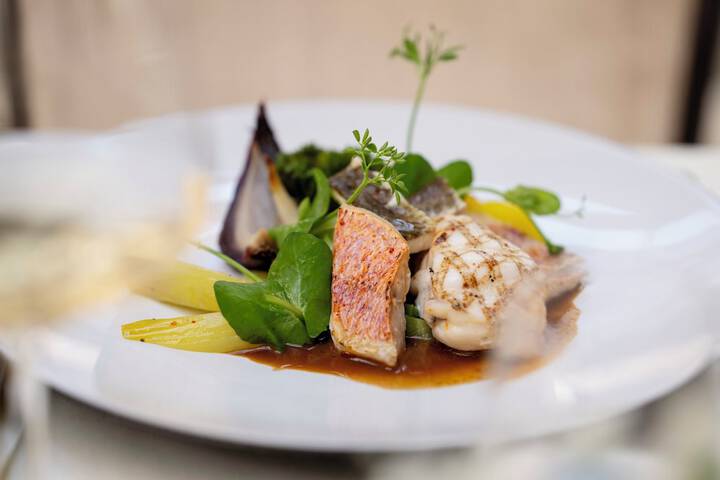 Dining 94 of 142