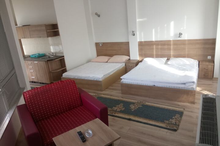 Room 2 of 58
