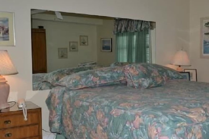 Room 2 of 23