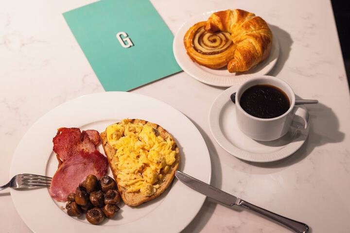 Breakfast/Coffee Service 92 of 149
