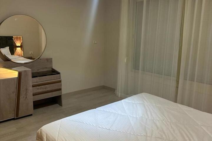 Room 10 of 15