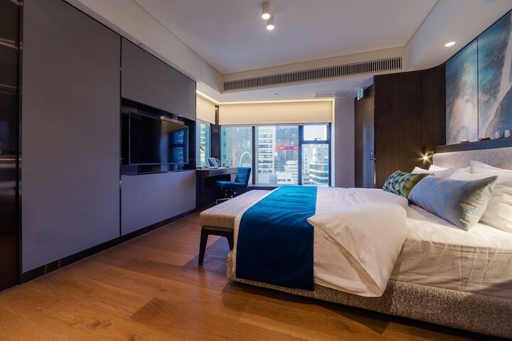 Room 12 of 35