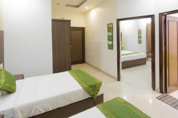 Room 19 of 35