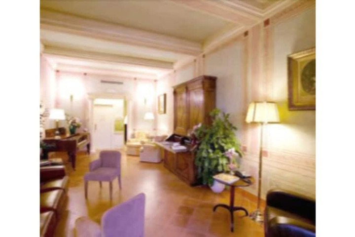 Room 21 of 61