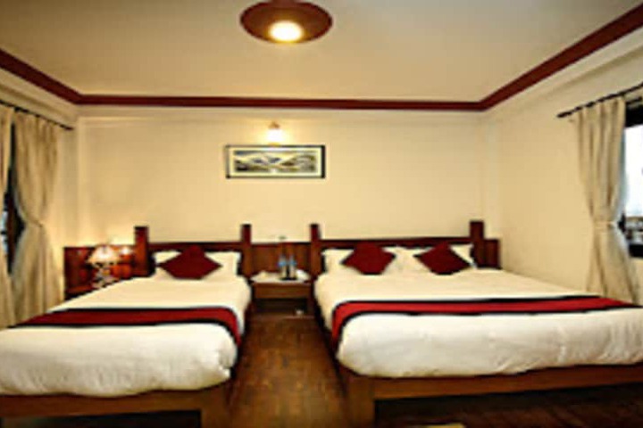 Room 5 of 13