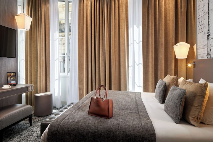 Room 10 of 70