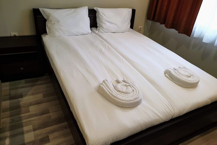 Room 35 of 68