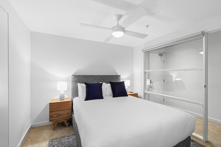 Room 29 of 148