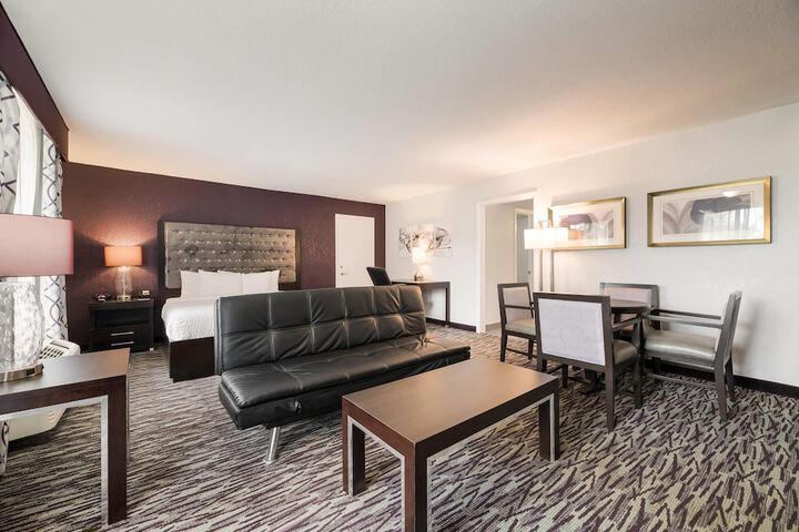Room 12 of 62