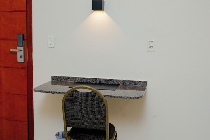 Room 19 of 49