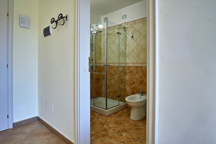 Room 45 of 91