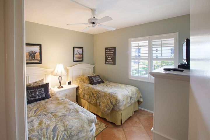 Room 5 of 51