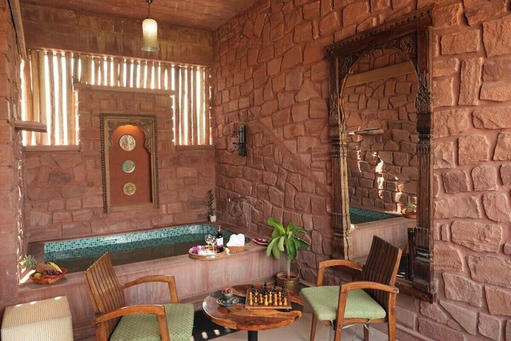 Room 23 of 46
