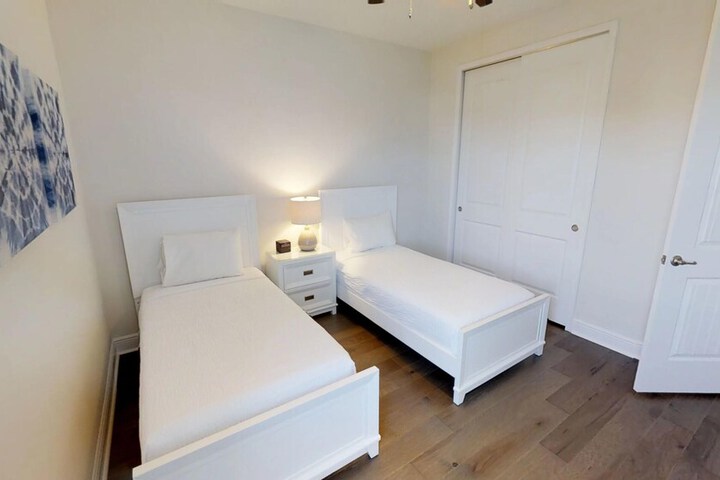 Room 16 of 56
