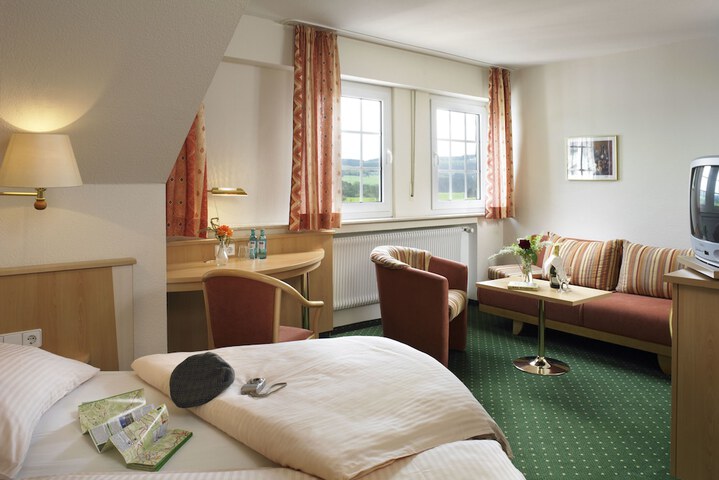 Room 4 of 15