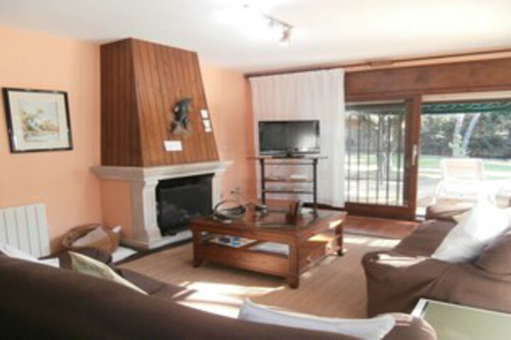 104692 House in Tamariu