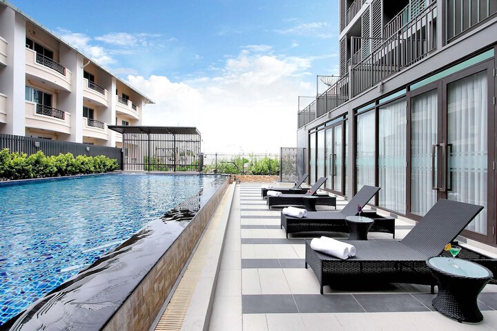 Pool 83 of 169