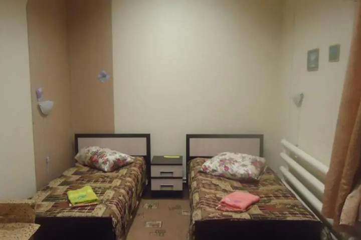Room 6 of 15