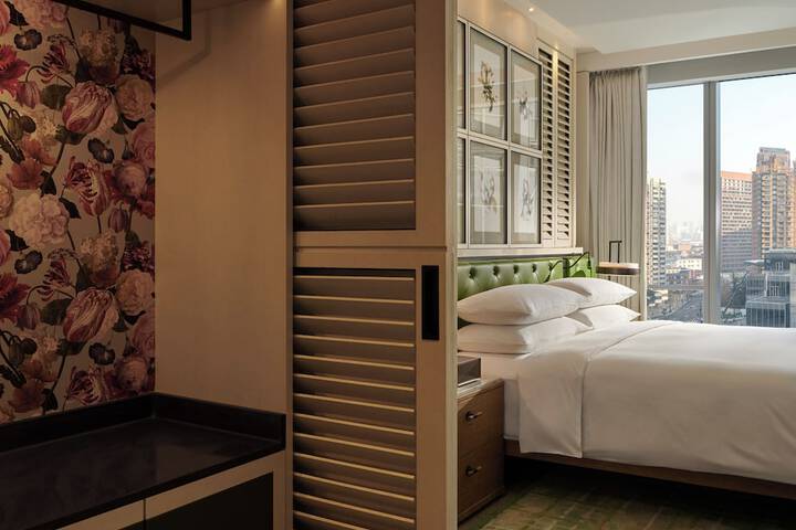 Room 17 of 75