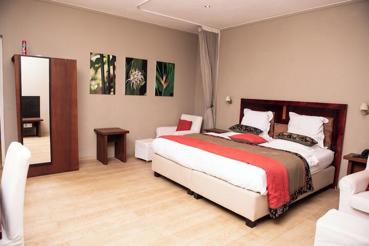 Room 12 of 39