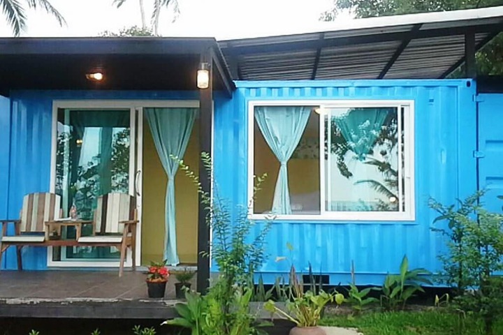 Room 4 of 55