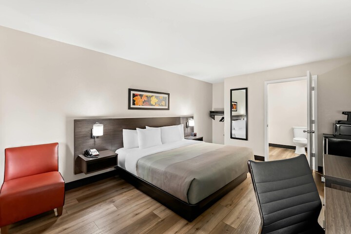 Room 12 of 30