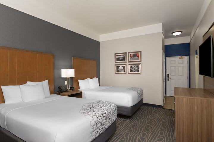 Room 33 of 58