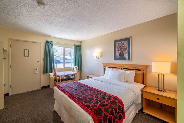 Room 9 of 41