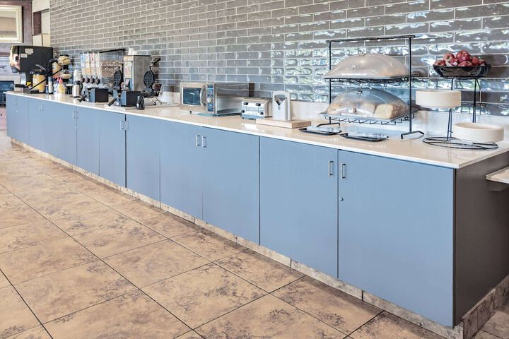 Breakfast/Coffee Service 93 of 105