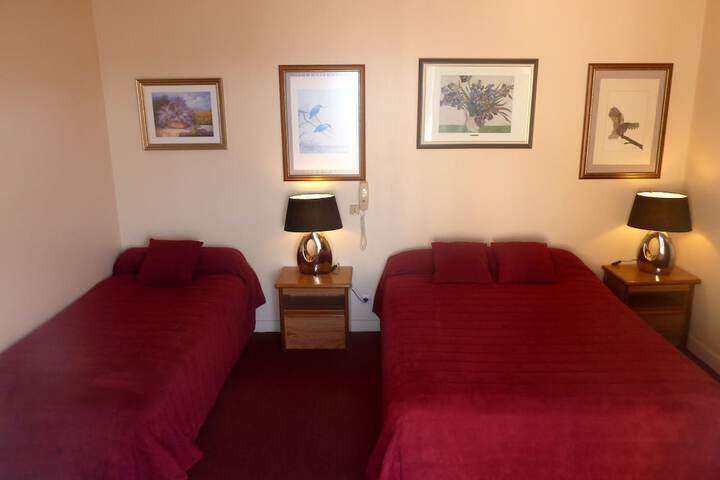 Room 11 of 37