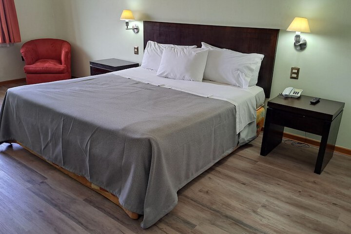 Room 16 of 47