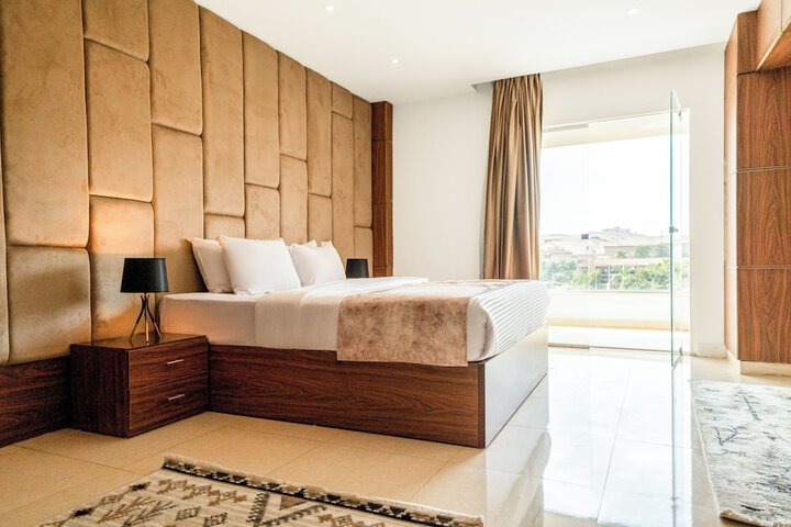 Room 6 of 26